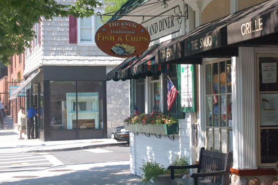 Una passeggiata per City Island Avenue