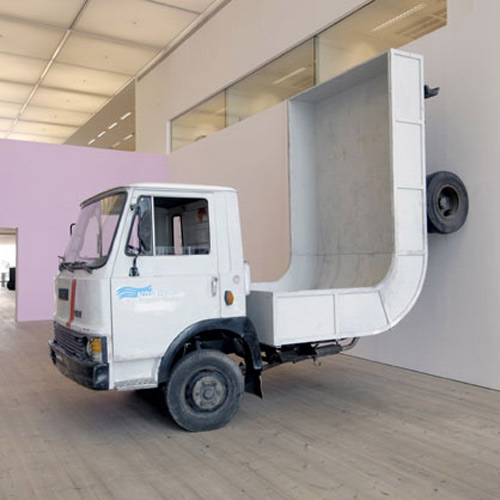 Erwin Wurm e il suo mondo scultoreo Erwin Wurm e il suo mondo scultoreo