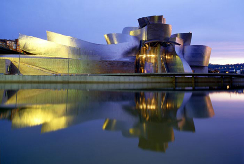 Il Guggenheim di Bilbao: un itinerario Il Guggenheim di Bilbao: un itinerario
