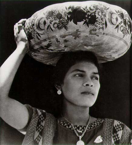 La musa vista sotto altri occhi: Tina Modotti a Vienna La musa vista sotto altri occhi: Tina Modotti a Vienna