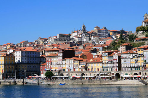 Oporto, una città dal fascino speciale Oporto, una città dal fascino speciale
