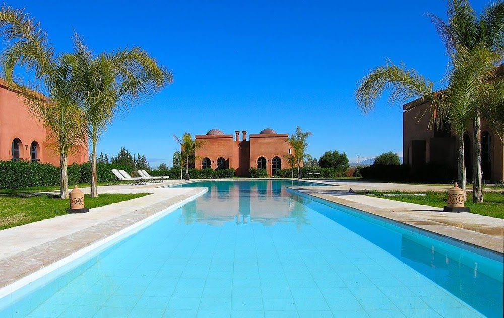 Estate azzurra: appartamenti con piscina
